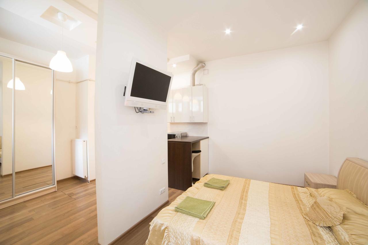 Chornovola 11 Apartment Lviv Centre 외부 사진